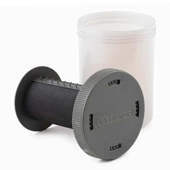 Koop Online Fox Rage Predator Rig Bin