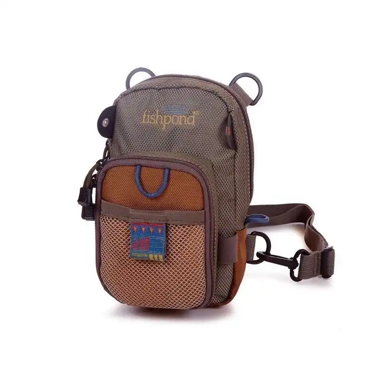Aanbieding Fishpond San Juan Vertical Chest Pack Sand Saddle Brown