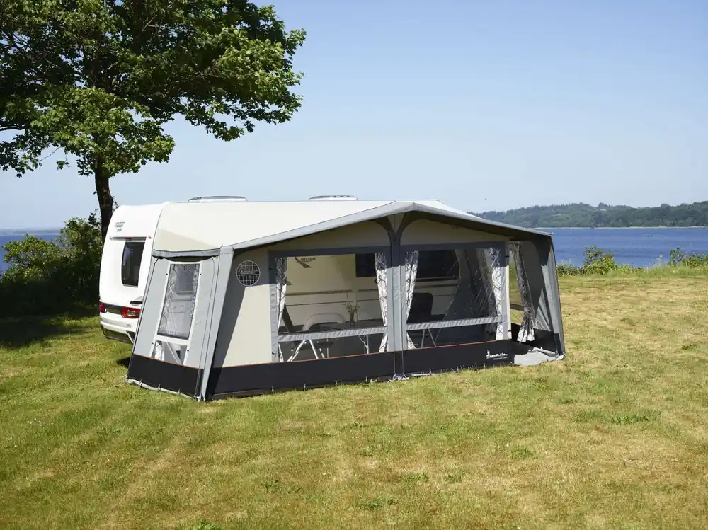 Voortent Isabella Ambassador Dawn incl. MegaFrame Favoriet