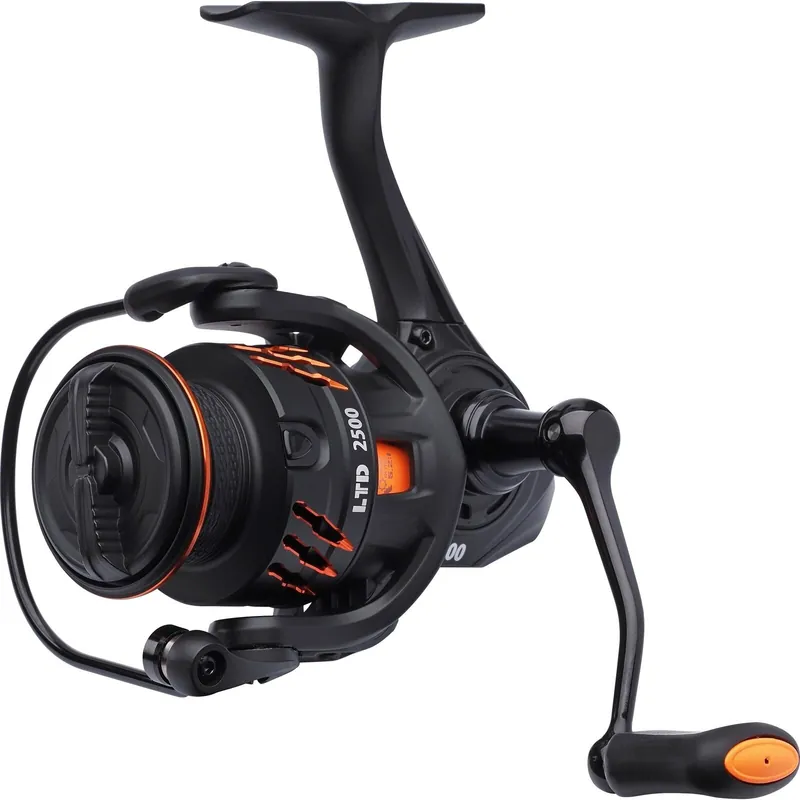Savage Gear Orange LTD Spinning Reel 2500 Gratis Retour