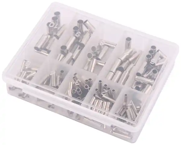 Assortiment van 210 sleeves inclusief tacklebox Actieprijs