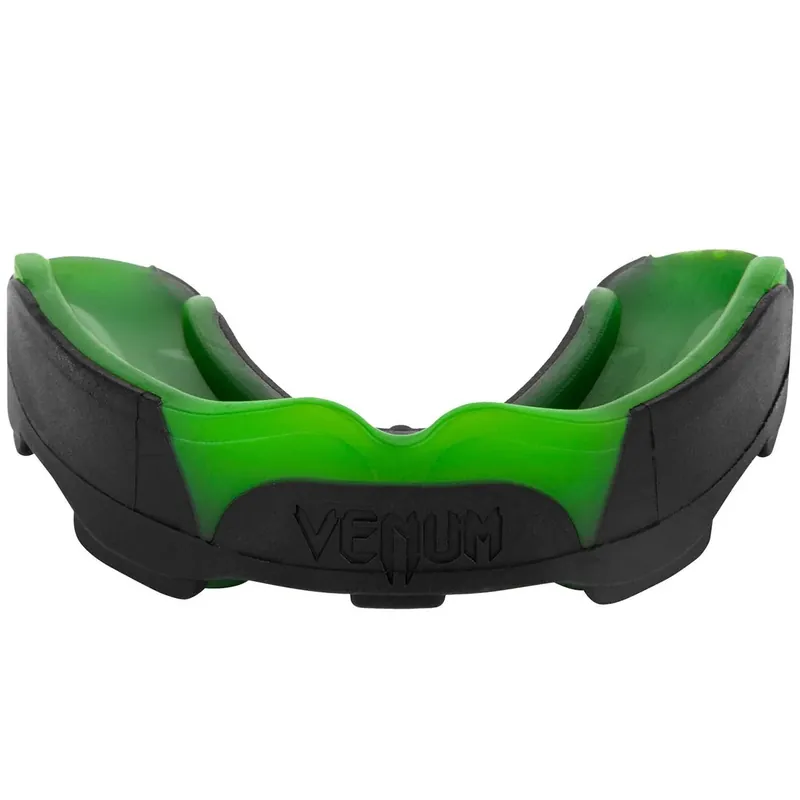 Koopje Venum Predator Mondbeschermer - Zwart/Groen